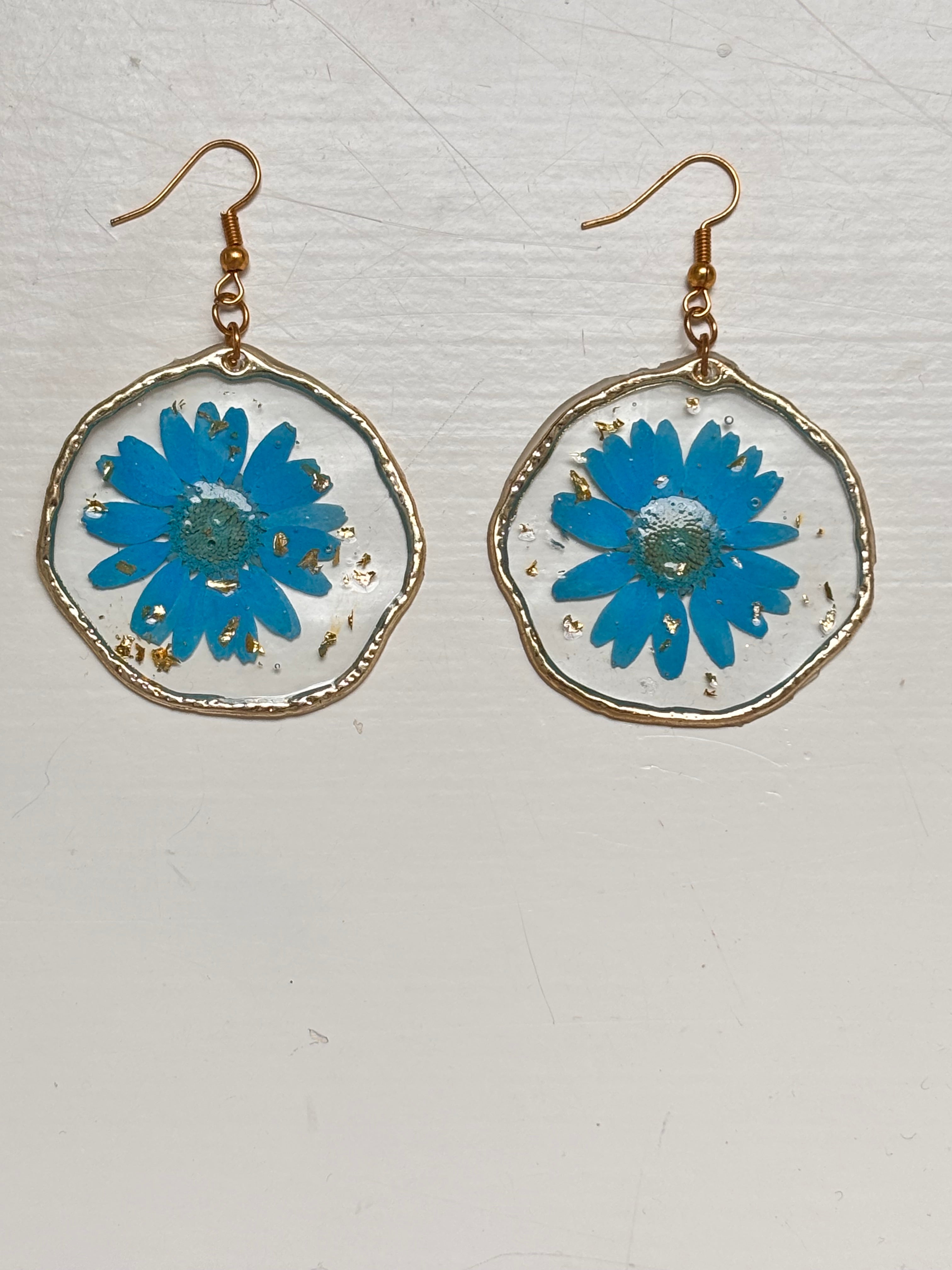 Blue Circle Daisy Earrings